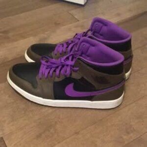 Jordan 1 Mid Purple Mocha (Taille 12 US) - Comme Neuf